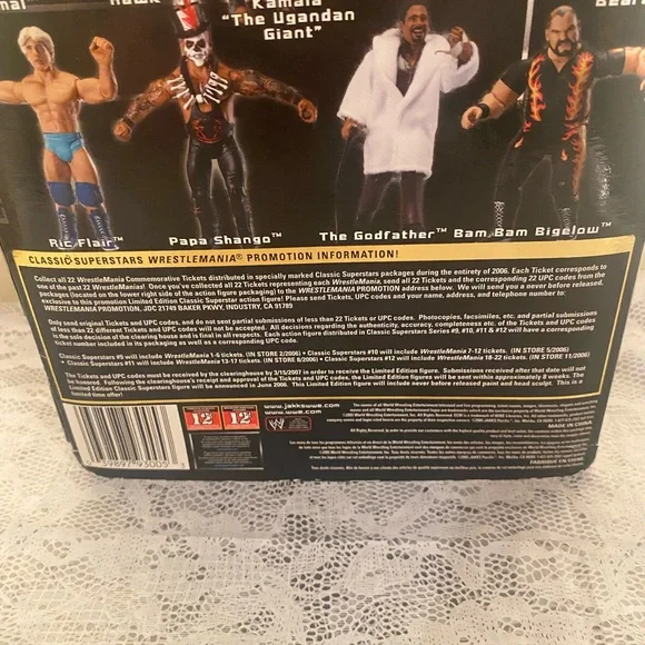 WWE Classic Superstars Ric Flair New Jakks 2005 Series 9 Blue Robe - Picture 9 of 11